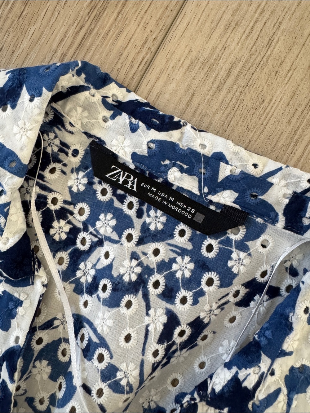 ZARA Blue & White Floral Eyelet MIDI-dress with openwork embroidery